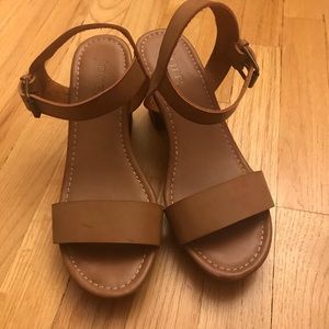 ☀️ 2for15 JORE 9 Distressed Tan Lthr Stud Sandal